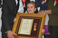 ERSIN YAZıCı - Devlet Övünç Madalya Töreninde Duygu Dolu Anlar Yaşandı