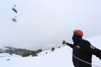 İtfaiyeden Kayak Merkezinde Gerçeğini Aratmayan Tatbikat