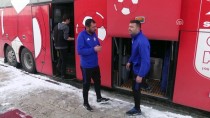 METE KALKAVAN - Sivasspor Kafilesi Malatya'ya Gitti