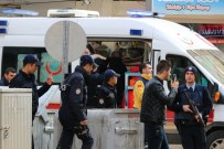 ORGENERAL - Akar'ın Ziyaret Ettiği Valilik Yakınına Roket Düştü