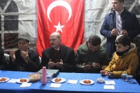 Bakan Soylu, Bitlis Şehidi Hilmi Öz'ün Baba Evini Ziyaret Etti