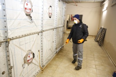 Küçükçekmece Belediyesinden Okullarda Dezenfekte Çalışması