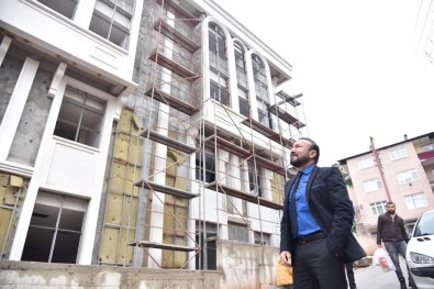 Başkan Doğan, Yapımı Devam Eden Kültür Merkezinde İncelemelerde Bulundu