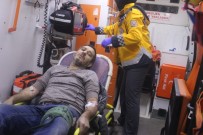 Emniyet Şeridindeki Otomobile Tır Çarptı Açıklaması 1 Yaralı