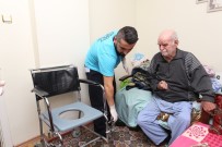 EV TEMİZLİĞİ - Nilüfer'de Hasta Ve Bakıma Muhtaç Yaşlılar Mutlu