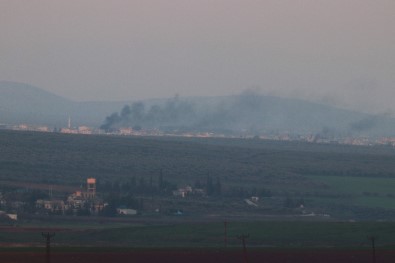 Afrin'deki Cinderese'den Dumanlar Yükseliyor