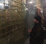 ONUR AKAY - Dua Etti, Sözde Akademisyen Ve Sanatçılara Tepki Gösterdi