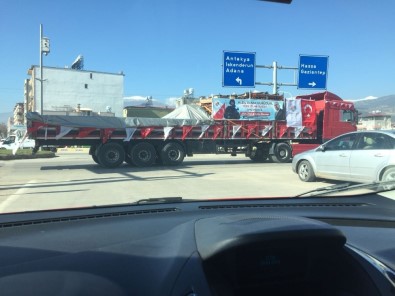 İş Adamından Askerlere 'Hamsi'