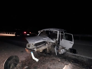 Karacasu'da Trafik Kazası; 1'İ Ağır 4 Yaralı