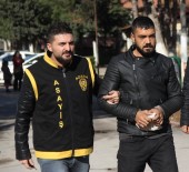 Adana'da Okul Soyan Hırsız Tutuklandı