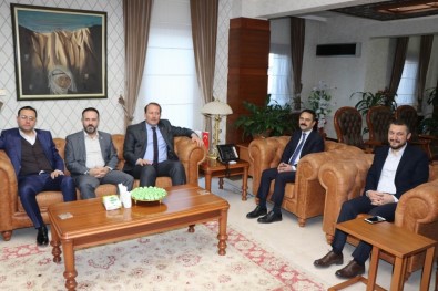 AK Parti Genel Başkan Yardımcısı Karacan, Vali Aktaş'ı Ziyaret Etti
