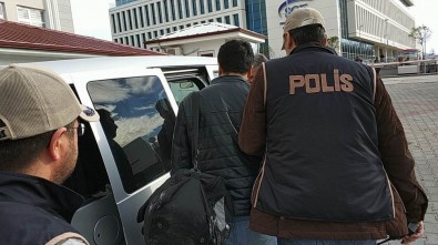 Saklandığı Çatıda Yakalanan FETÖ Zanlısı Öğretmen Tutuklandı