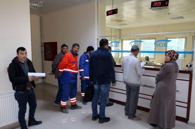 Yozgat'ta Taşeron İşçiler Hizmet Dökümü İçin SGK'ya Akın Ettiler