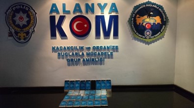 Alanya'da Kaçak Cep Telefonu Ele Geçirildi