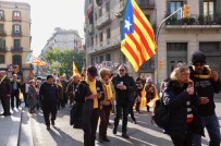 Barcelona'da Puigdemont'a Destek Tam