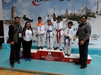 KıZ KULESI - Karate 34 Süper Liginden Bigalı Karateciler Madalyalarla Döndü