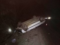 BALıKÖY - Tavşanlı'da Trafik Kazası 1 Ölü 2 Yaralı