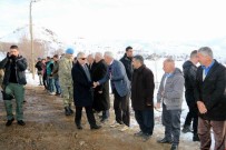 DURANKAYA - Vali Toprak'tan Geçitli Köyüne Ziyaret