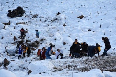 Zigana Dağı'nda Kamyonet Uçuruma Yuvarlandı Açıklaması 1 Yaralı