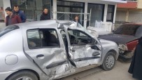 Fatsa'da Trafik Kazası Açıklaması 3 Yaralı