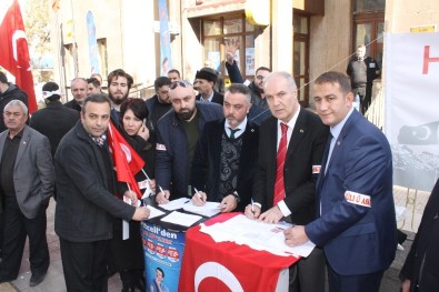 Gönüllü Asker Olmak İçin İmza Kampanyası Başlattılar