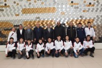 İSMAIL ÜNAL - Güreşçiler Bilecik'e Gidiyor