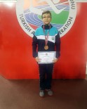 SALON ATLETİZM ŞAMPİYONASI - Uzun Atlamada Bronz Madalya Osmangazi'nin