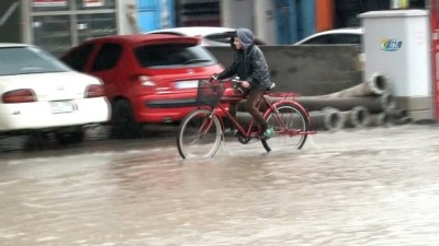 Adana'da Okullara Yağmur Tatili