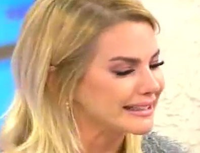 Ece Erken stüdyoyu terk etti