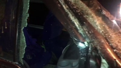 Hakkari'de Minibüs Şarampole Devrildi Açıklaması 1 Ölü, 4 Yaralı