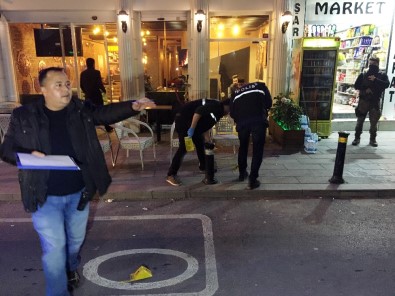 İstanbul'da Silahlı Saldırı Açıklaması 1'İ Ağır 2 Yaralı