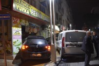 Polis Otosuyla Çarpışan Araç Şarküteriye Girdi