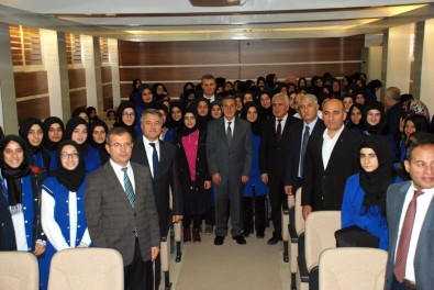 Vali Kalkancı Öğrencilerle Bir Araya Geldi