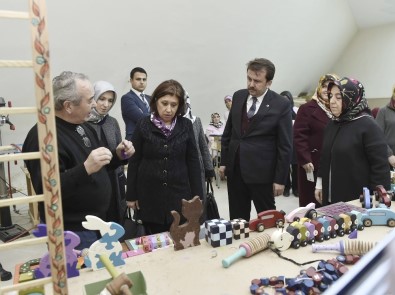 AK Parti Kadın Kolları Genel Başkan Yardımcısı, Kahramanmaraş Büyükşehir Belediyesini Ziyaret Etti