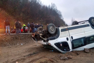 Madencileri Taşıyan Minibüs Şarampole Yuvarlandı Açıklaması 23 Yaralı