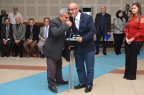 İSMAIL ÇORUMLUOĞLU - Prefabrik Konutuna Kavuşan Depremzede Gözyaşlarını Tutamadı