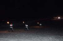 AHMET ARSLAN - 103. Yıl Dönümünde Meşaleli Kayak Gösterisi