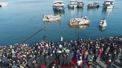 Balat'ta Denizden Haç Çıkarma Töreni Havadan Görüntülendi