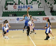 BILYONER - Bornova Becker, Devrenin Son Maçında Kayıp