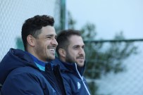 YILDIZ FUTBOLCU - 'Dünya Kupası'nda Ülkemi Temsil Etmek Çocukluk Hayalim'