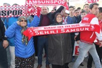 Samsunsporlular Takımları İçin Meydana Akın Etti