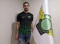 T.M. Akhisarspor'da Alperen Babacan Kiralık Verildi