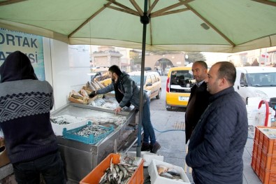 Ahlat'ta En Çok İnci Kefali Balığı Tercih Ediliyor