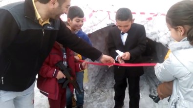 Ardahan'ın 'Çılgın Projesi' Ilgar Dağı Tünelini Bitmeden Çocuklar Temsili Açtı
