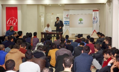 Fadıloğlu, Öğrencilerle Buluştu