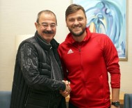 SANI KONUKOĞLU - Gazişehir'de Muhammet Reis İle Yollar Ayrıldı