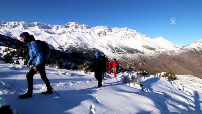 Şehit Fethi Sekin Anısına Küpe Dağı'na Tırmandılar