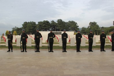 Akbaş Şehitliği Törenle Açıldı