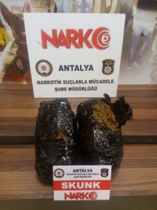 Antalya'da Uyuşturucu Operasyonu Açıklaması 4 Gözaltı