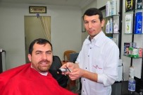 ÇALIŞAN GAZETECİLER GÜNÜ - Berberler Odası Başkan Adayından Gazetecilere Jest